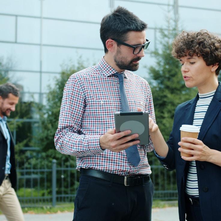 Collaborative mobile app development workflow